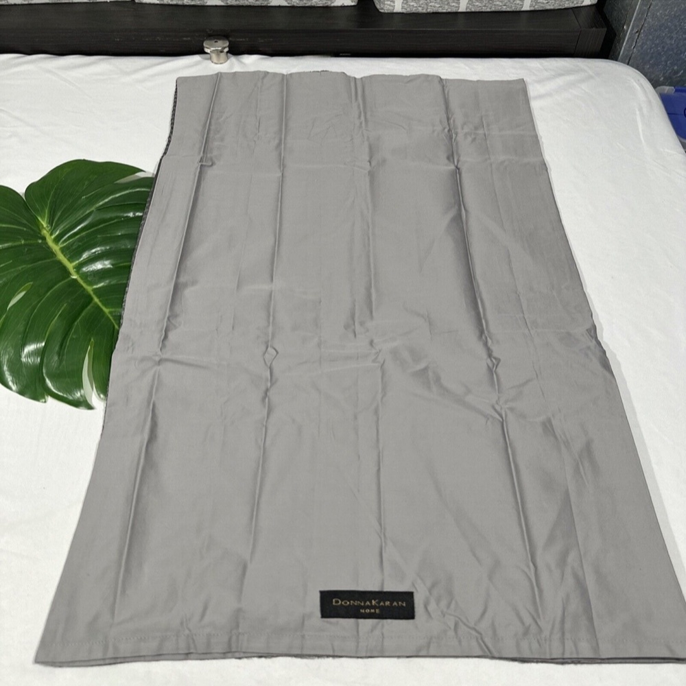 NIB $165 [ 1‎ Standard/Queen Sham ] Donna Karan Vapor Collection Grey - Picture 8 of 13